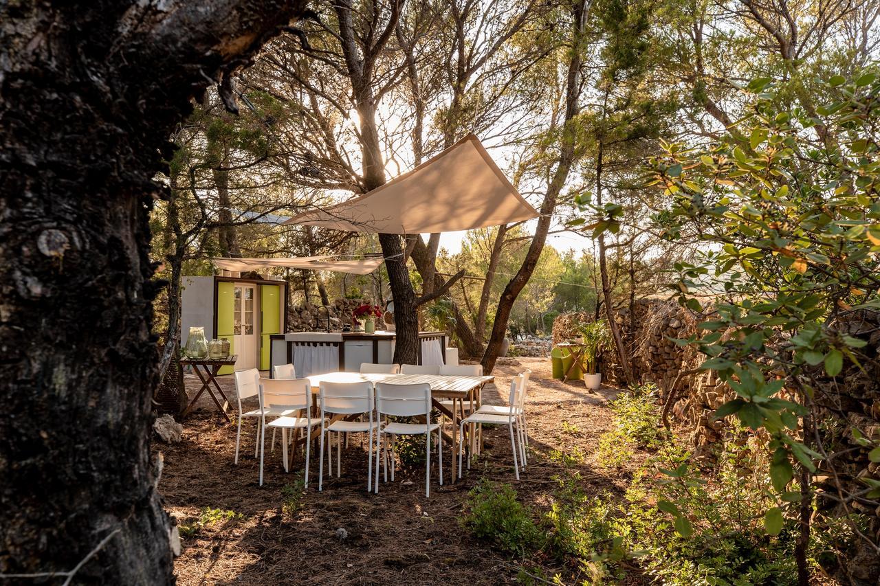 Plage Cachée - Glamping Vrboska Exterior foto